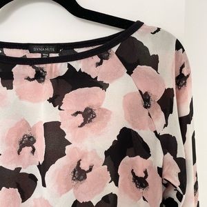 Pink floral blouse - Dynamite